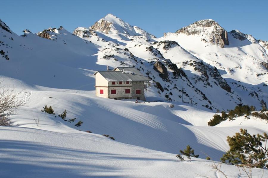 Rifugio Scalorbi (1750 m) - Scalorbi refuge (1750 m)